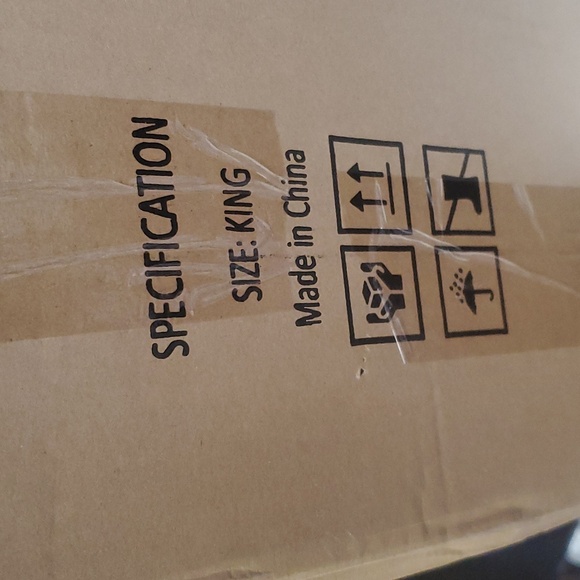 Red Ruffle Comforter Bedding Red - Picture 9 of 9